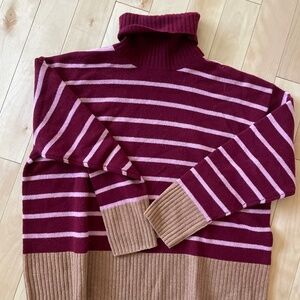 Tilley Sweater Size small